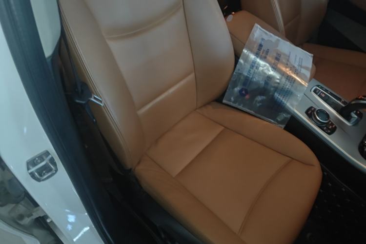 Used BMW X4 2014 xDrive28i Leading Model Right Front Seat
