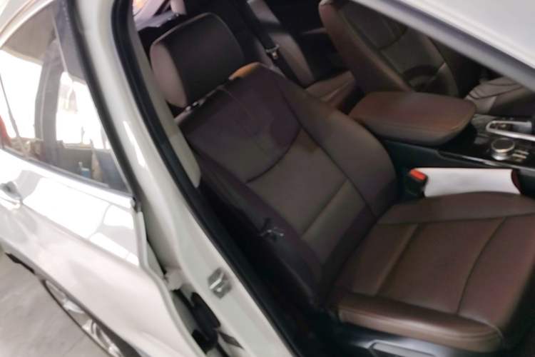 Used BMW X4 2014 xDrive20i X Design Package Right Front Seat