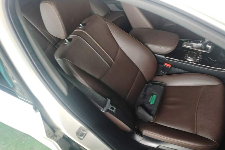 Used BMW X4 2014 xDrive20i X Design Package Right Front Seat