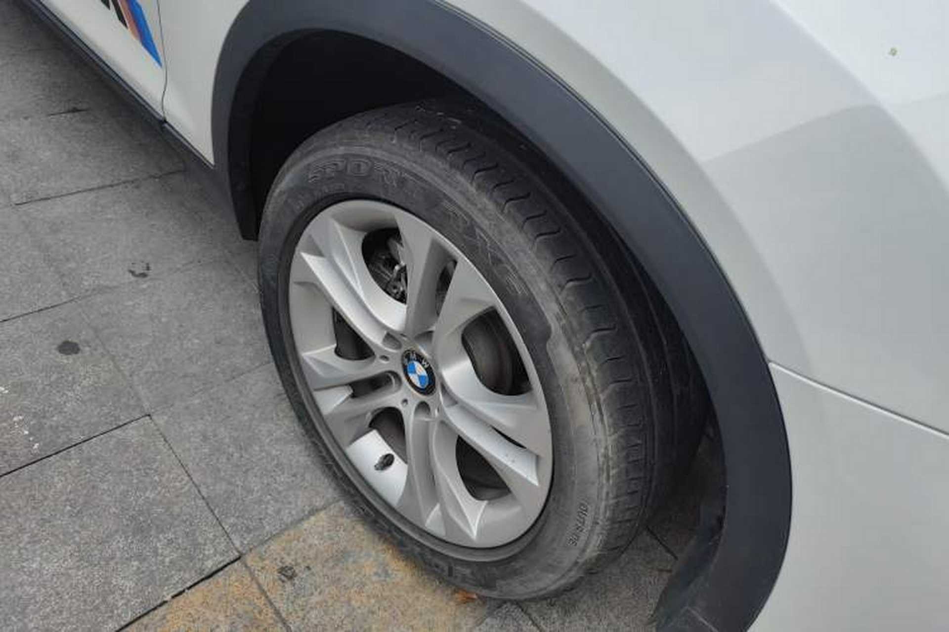 Used BMW X4 2014 xDrive28i Leading Model Right Front Wheel Hub