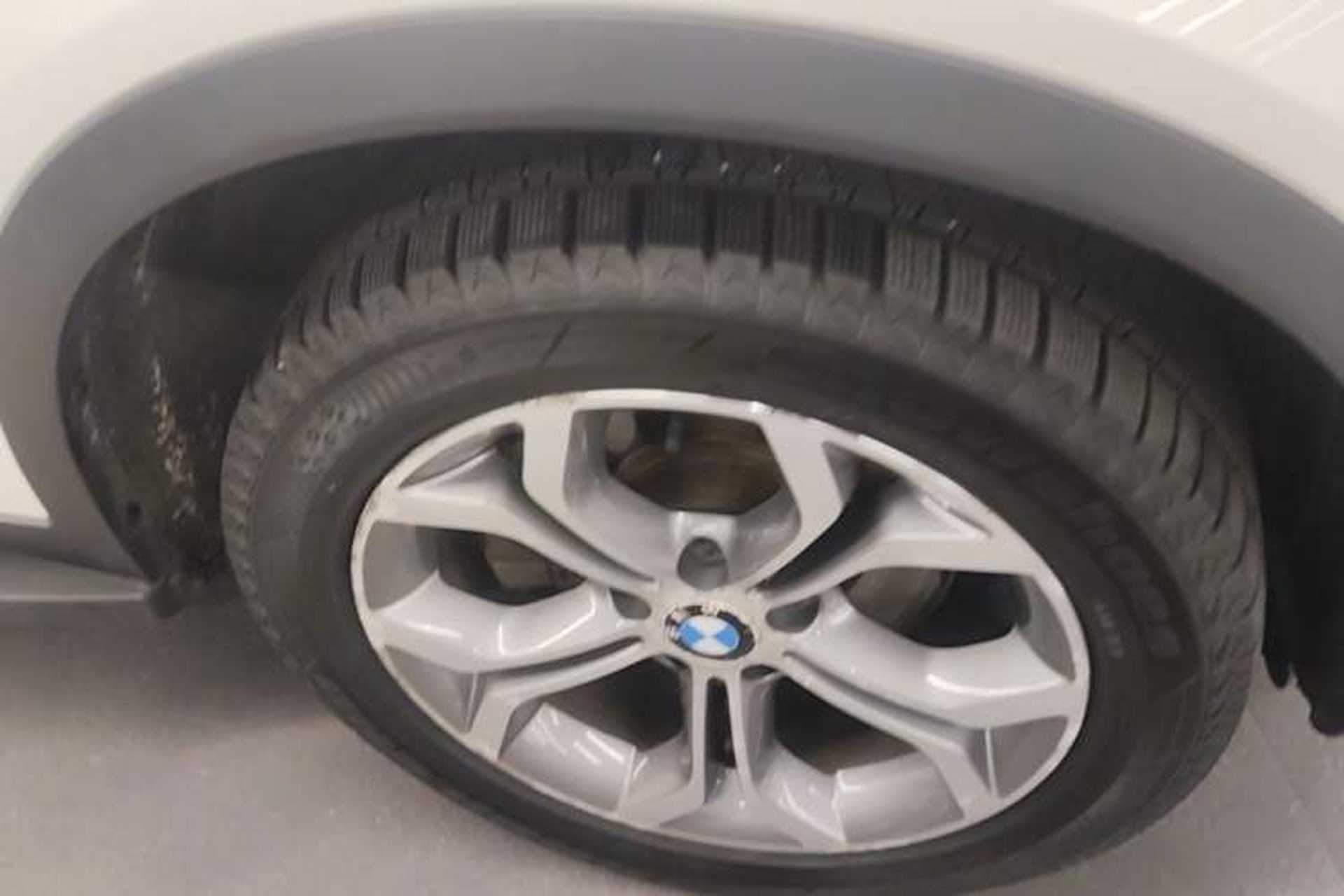 Used BMW X4 2014 xDrive20i X Design Package Right Front Wheel Hub