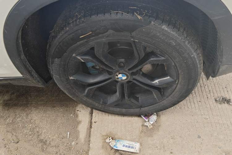Used BMW X4 2014 xDrive20i X Design Package Right Front Wheel Hub