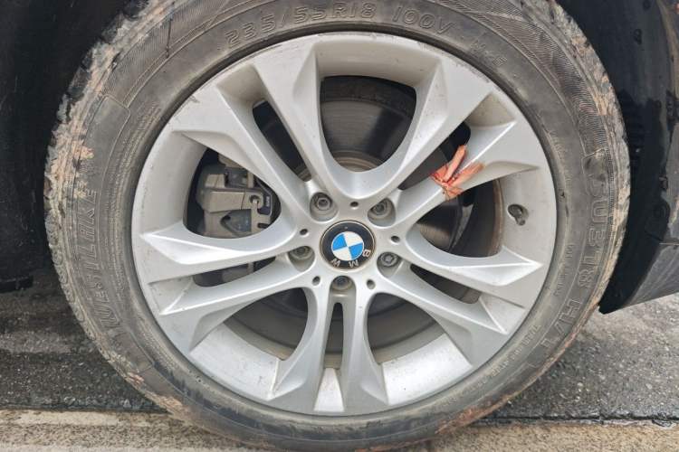 Used BMW X4 2014 xDrive28i Leading Model Right Front Wheel Hub