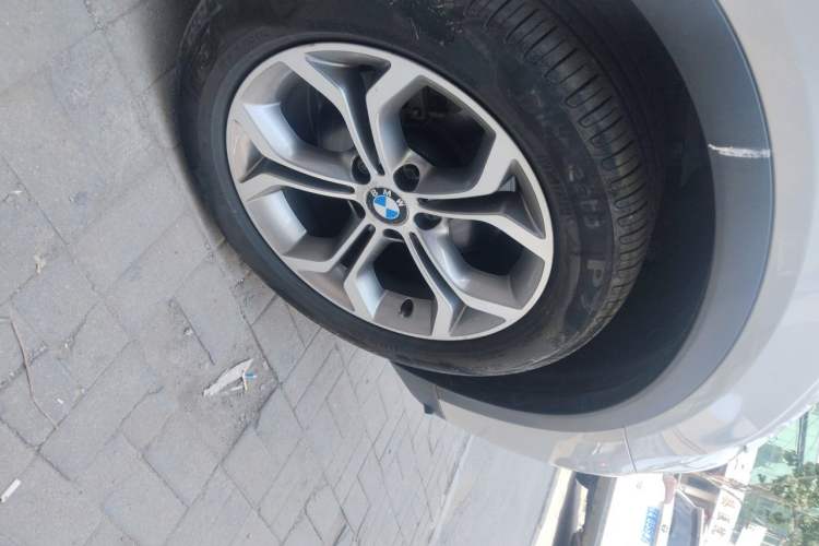 Used BMW X4 2014 xDrive20i X Design Package Right Front Wheel Hub