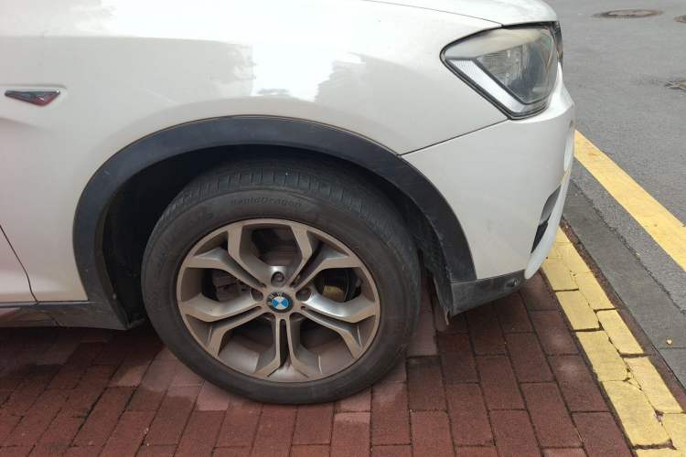 Used BMW X4 2014 xDrive20i X Design Package Right Front Wheel Hub