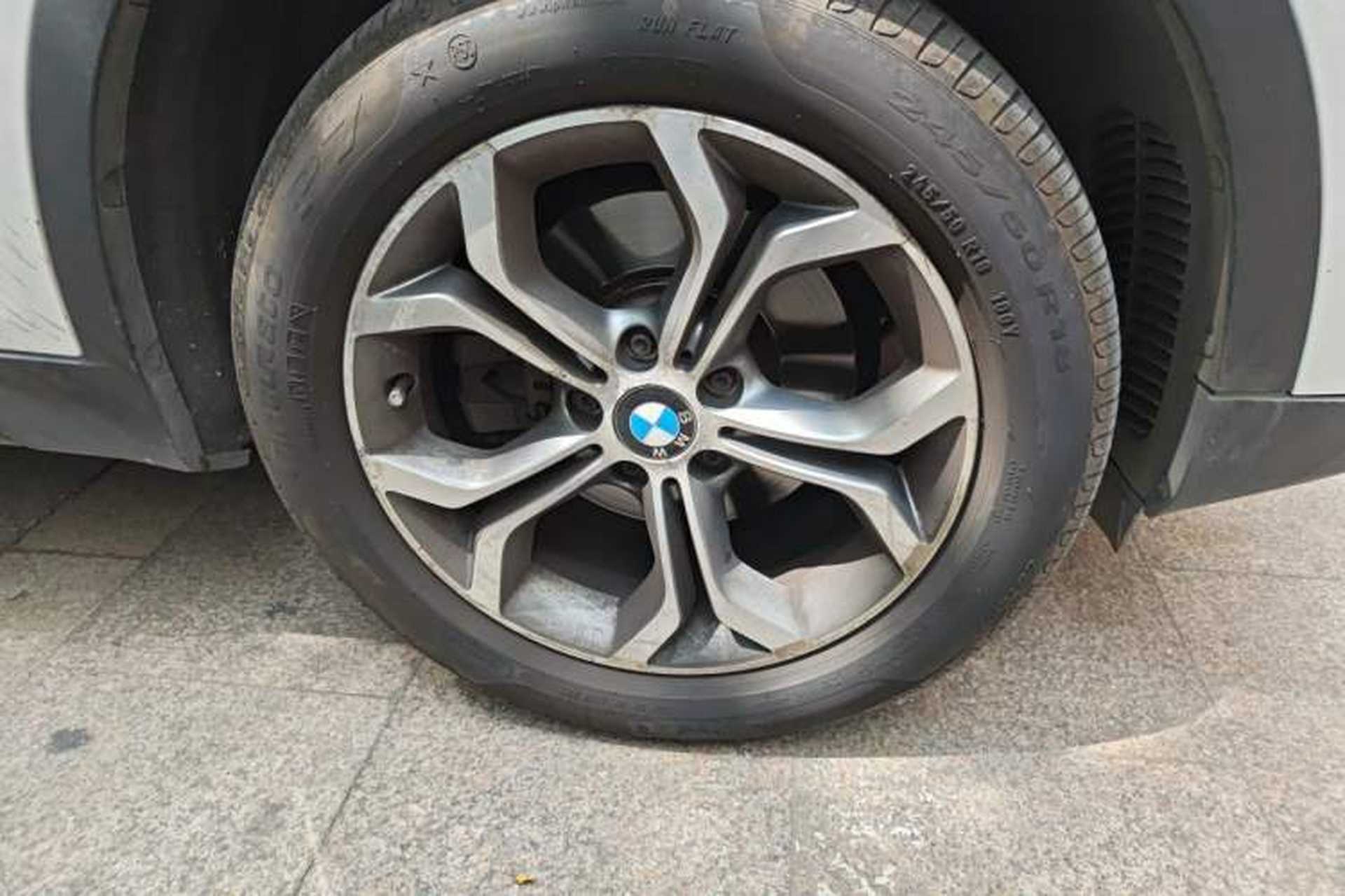 Used BMW X4 2014 xDrive20i X Design Package Right Front Wheel Hub
