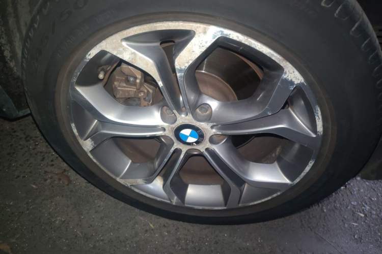 Used BMW X4 2014 xDrive20i X Design Package Right Front Wheel Hub