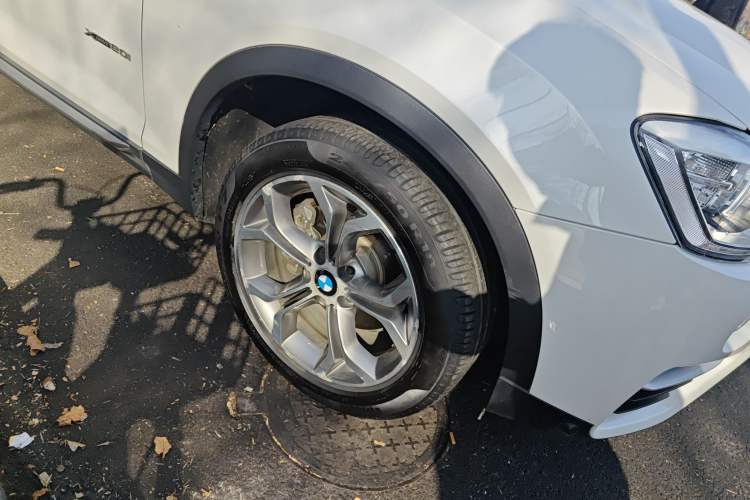 Used BMW X4 2014 xDrive20i X Design Package Right Front Wheel Hub