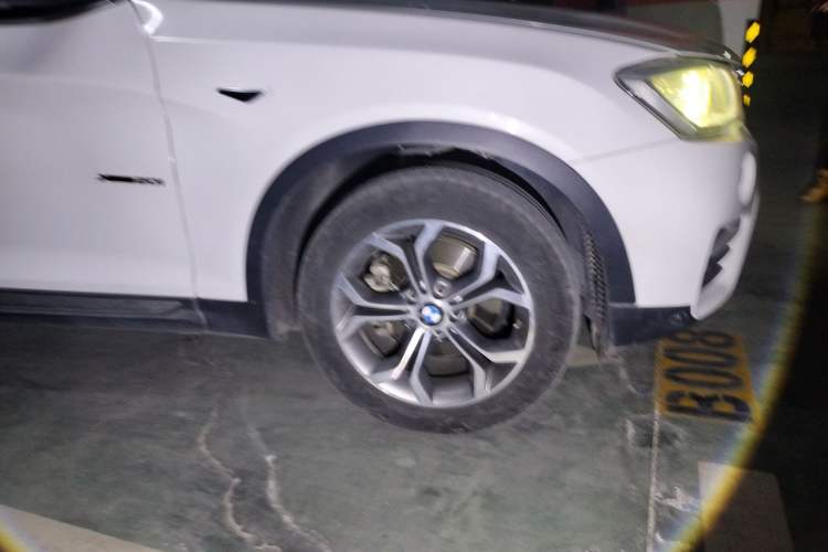 Used BMW X4 2014 xDrive20i X Design Package Right Front Wheel Hub