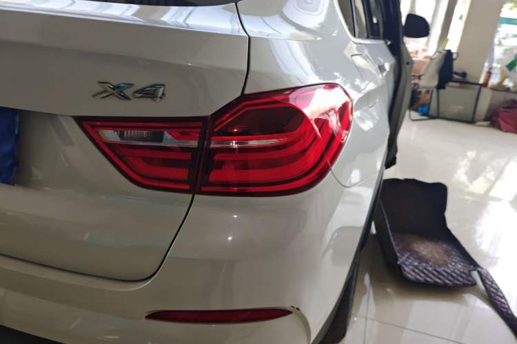 Used BMW X4 2014 xDrive20i X Design Package Right Rear Taillight