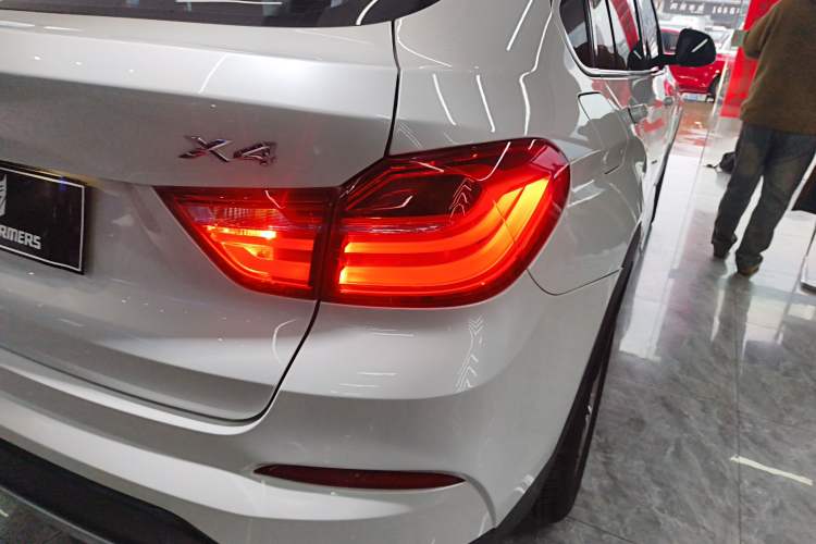 Used BMW X4 2014 xDrive20i X Design Package Right Rear Taillight