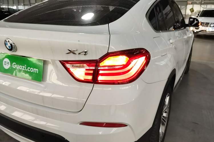 Used BMW X4 2014 xDrive20i X Design Package Right Rear Taillight