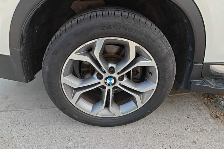 Used BMW X4 2014 xDrive20i X Design Package Right Rear Wheel Hub