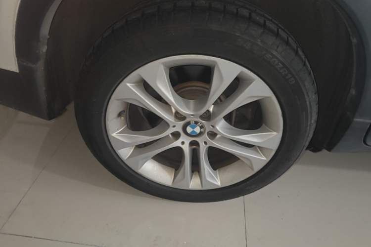 Used BMW X4 2014 xDrive28i Leading Model Right Rear Wheel Hub