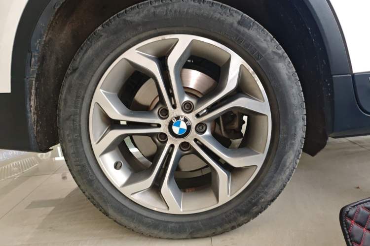 Used BMW X4 2014 xDrive20i X Design Package Right Rear Wheel Hub