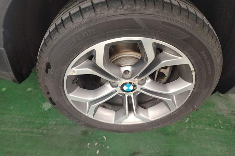 Used BMW X4 2014 xDrive20i X Design Package Right Rear Wheel Hub