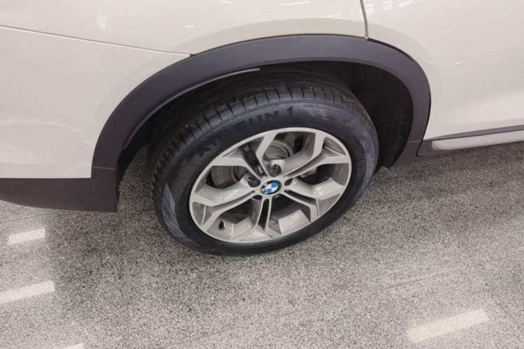 Used BMW X4 2014 xDrive20i X Design Package Right Rear Wheel Hub