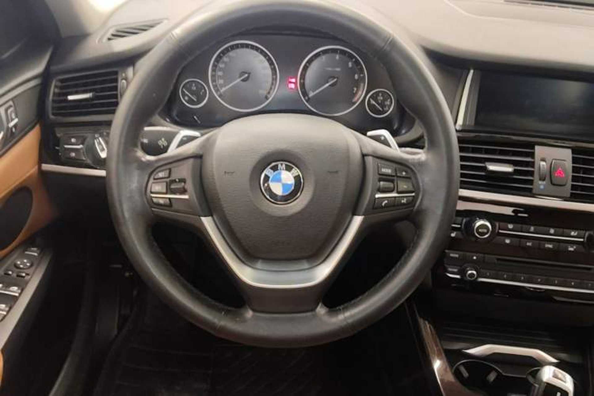 Used BMW X4 2014 xDrive20i X Design Package Steering Wheel