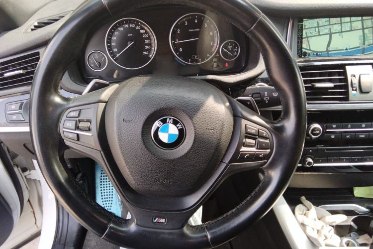 Used BMW X4 2014 xDrive20i X Design Package Steering Wheel
