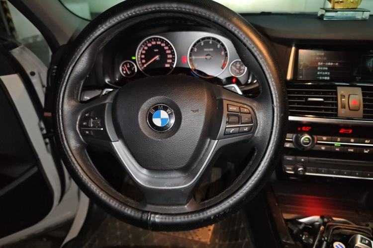 Used BMW X4 2014 xDrive20i X Design Package Steering Wheel