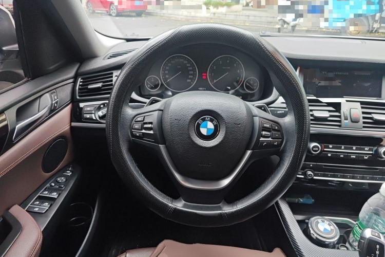 Used BMW X4 2014 xDrive20i X Design Package Steering Wheel