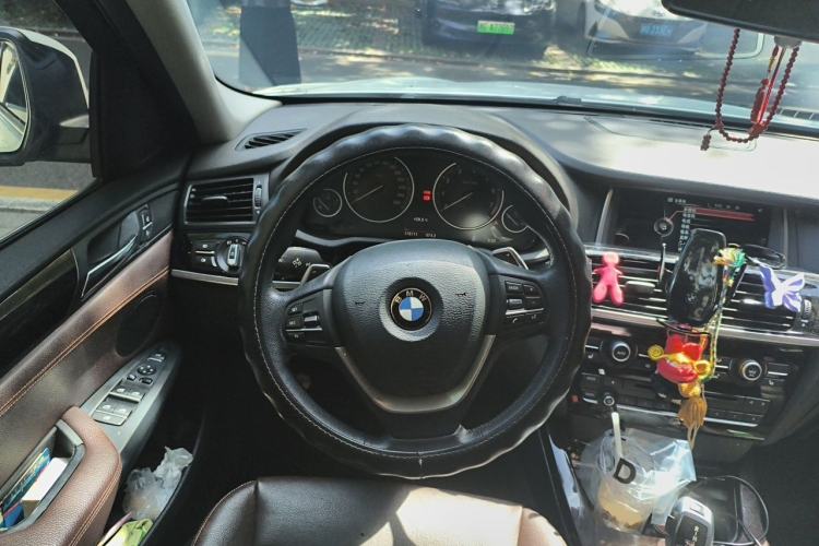 Used BMW X4 2014 xDrive20i X Design Package Steering Wheel