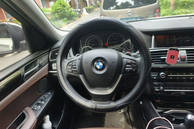 Used BMW X4 2014 xDrive20i X Design Package Steering Wheel