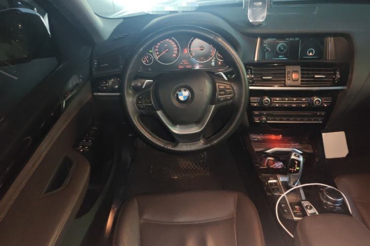 Used BMW X4 2014 xDrive20i X Design Package Steering Wheel