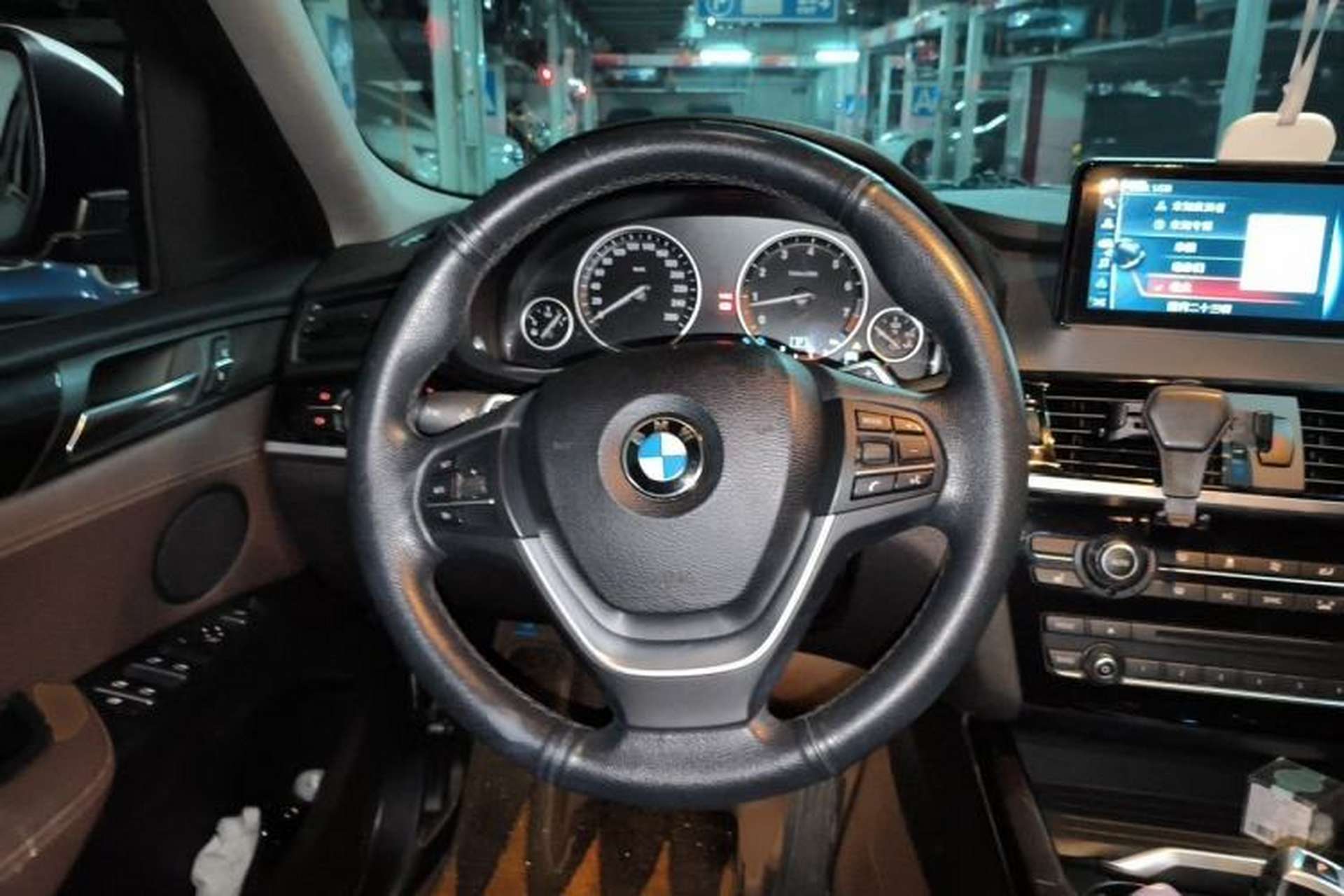 Used BMW X4 2014 xDrive20i X Design Package Steering Wheel