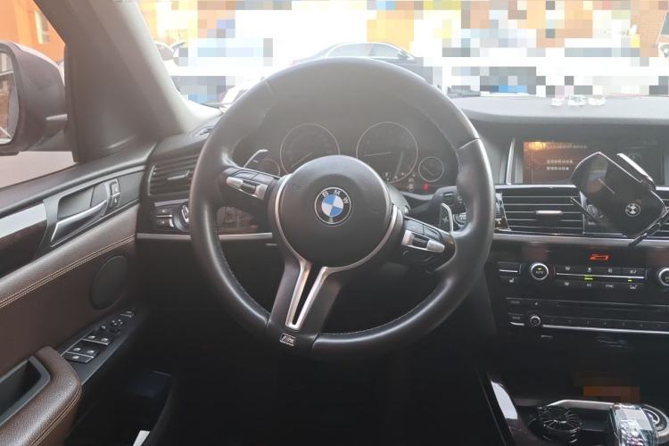 Used BMW X4 2014 xDrive20i X Design Package Steering Wheel