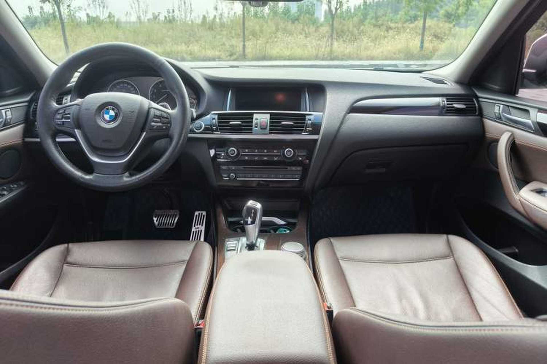 Used BMW X4 2014 xDrive20i X Design Package Steering Wheel