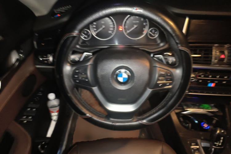 Used BMW X4 2014 xDrive20i X Design Package Steering Wheel