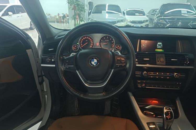 Used BMW X4 2014 xDrive28i Leading Model Steering Wheel