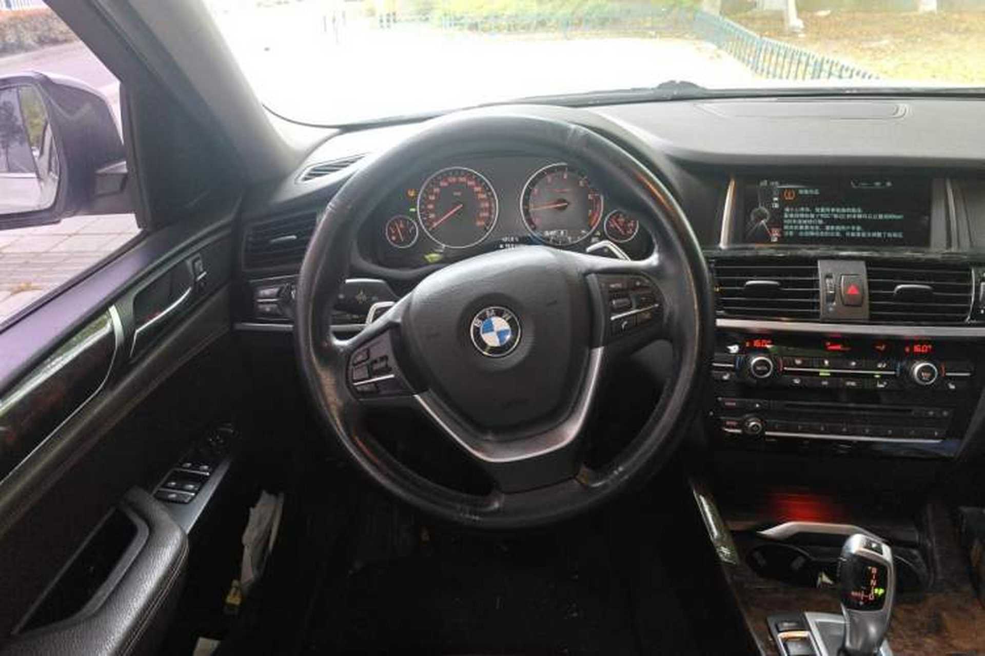 Used BMW X4 2014 xDrive20i X Design Package Steering Wheel