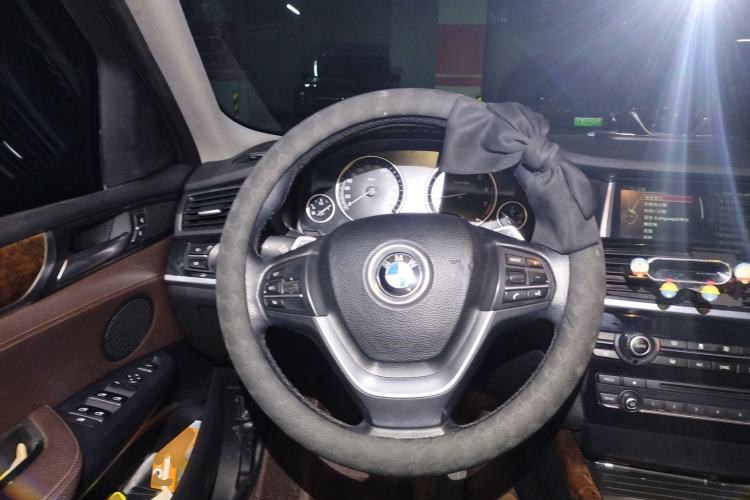 Used BMW X4 2014 xDrive20i X Design Package Steering Wheel