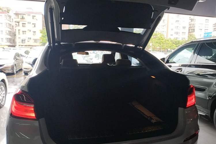 Used BMW X4 2014 xDrive20i X Design Package Trunk