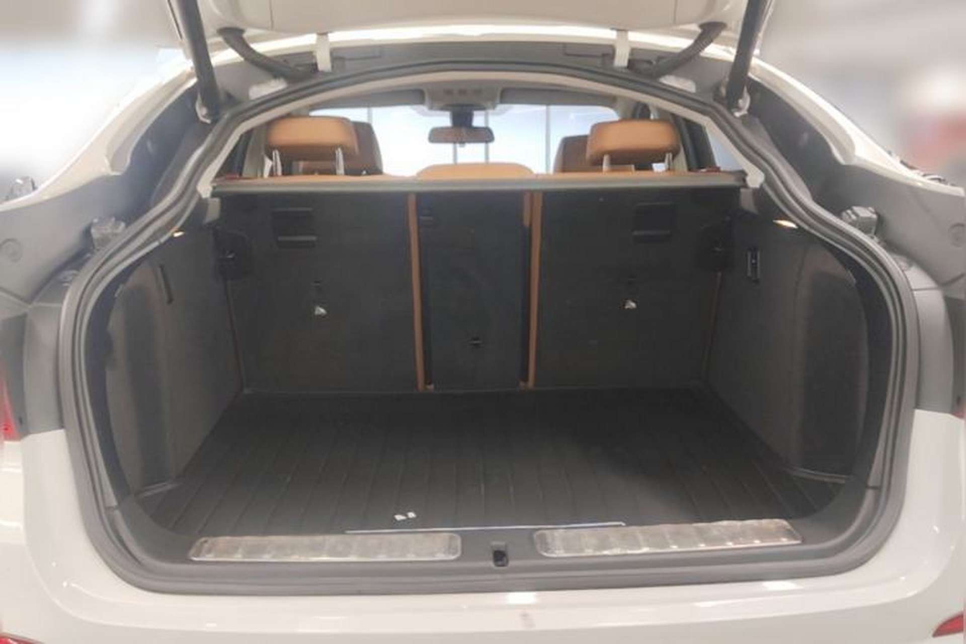 Used BMW X4 2014 xDrive20i X Design Package Trunk