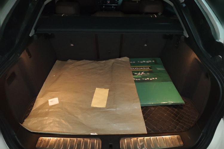 Used BMW X4 2014 xDrive20i X Design Package Trunk