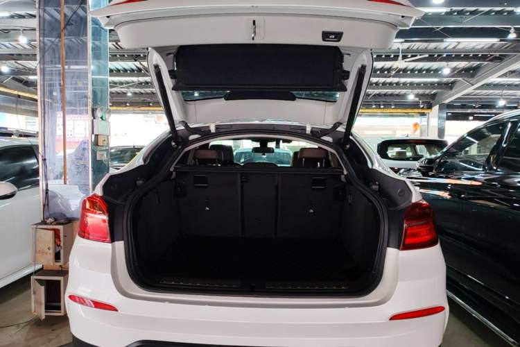 Used BMW X4 2014 xDrive20i X Design Package Trunk
