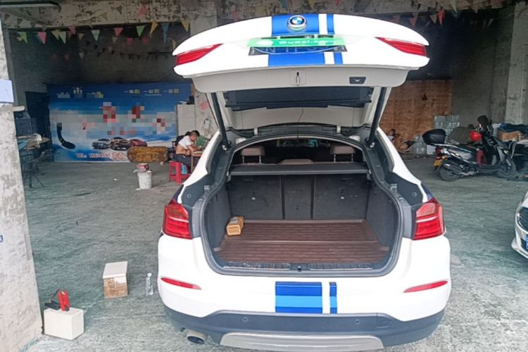 Used BMW X4 2014 xDrive20i X Design Package Trunk