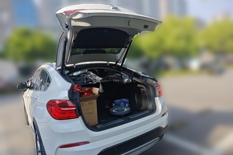 Used BMW X4 2014 xDrive20i X Design Package Trunk