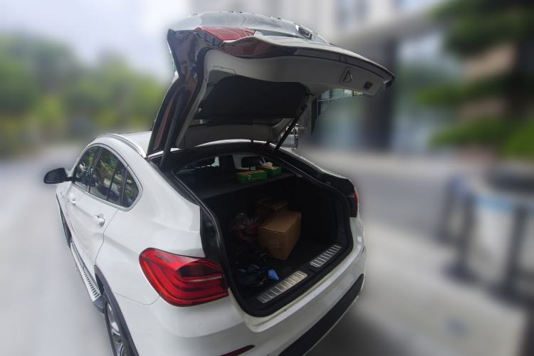 Used BMW X4 2014 xDrive20i X Design Package Trunk