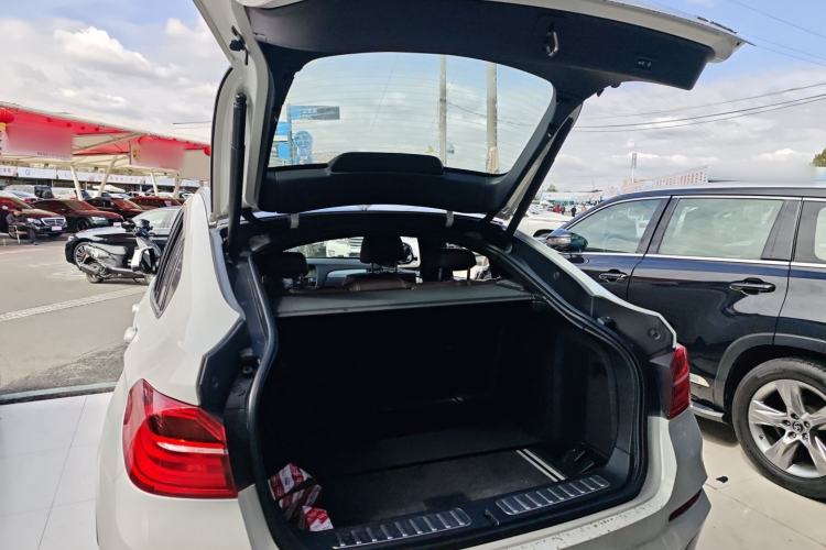 Used BMW X4 2014 xDrive35i M Sport model Trunk