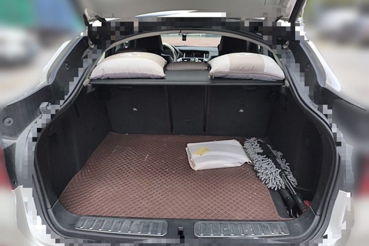 Used BMW X4 2014 xDrive20i X Design Package Trunk