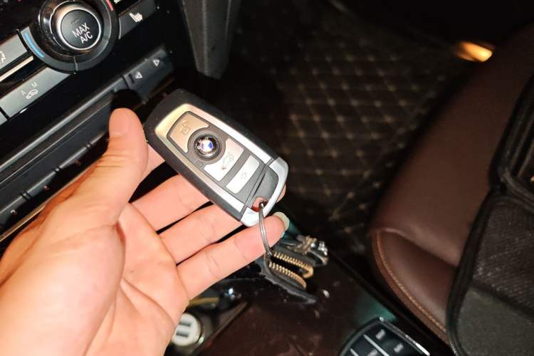 Used BMW X4 2014 xDrive20i X Design Package Vehicle Key