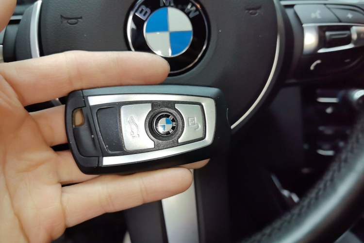 Used BMW X4 2014 xDrive20i X Design Package Vehicle Key