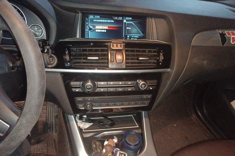 Used BMW X4 2016 xDrive20i M Sport Edition Audio And AC Panel