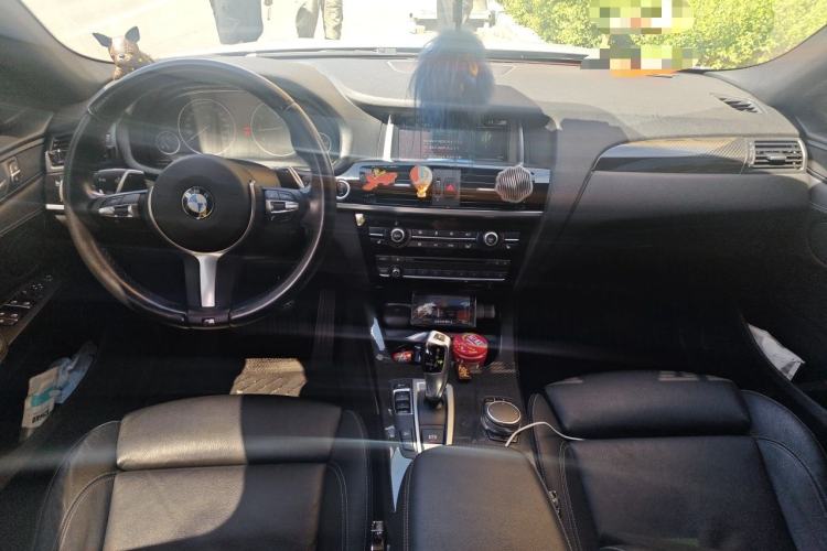 Used BMW X4 2016 xDrive20i M Sport Edition Center Console