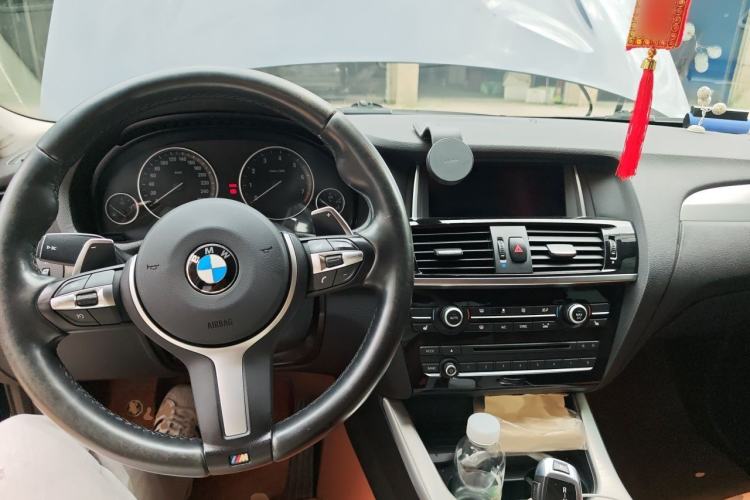 Used BMW X4 2016 xDrive20i M Sport Edition Center Console