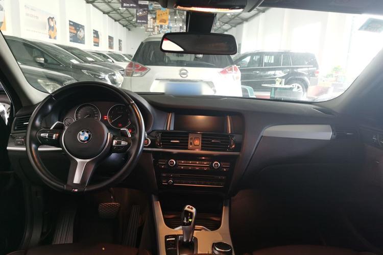 Used BMW X4 2016 xDrive20i M Sport Edition Center Console